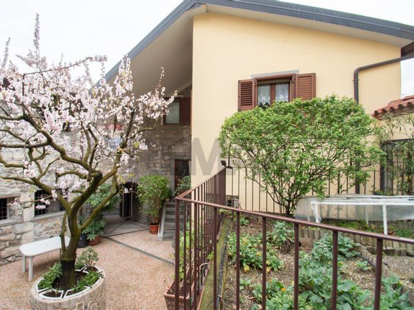 Cascina/Casale Monte Isola, BS Vendita