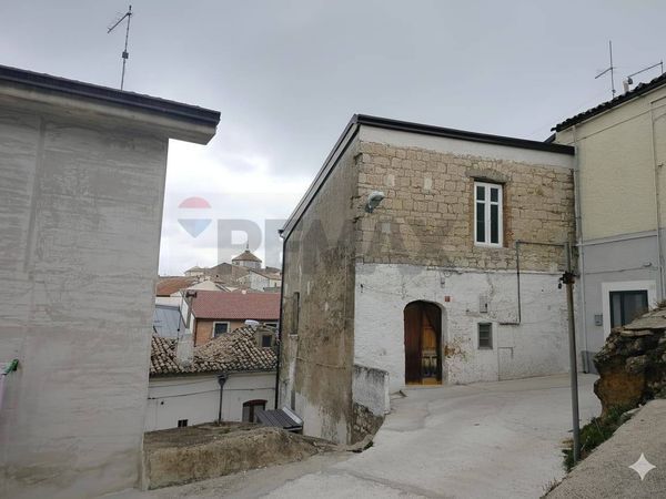 Casa Indipendente Orsara di Puglia, FG Vendita