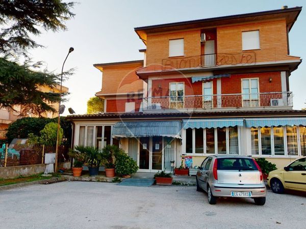 Albergo/Hotel Bastardo, Giano dell'Umbria, PG Vendita
