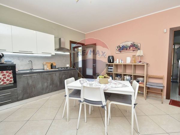 Appartamento Camporotondo Etneo, CT Vendita