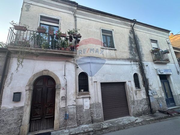Casa Semindipendente Zolli, San Leucio del Sannio, BN Vendita