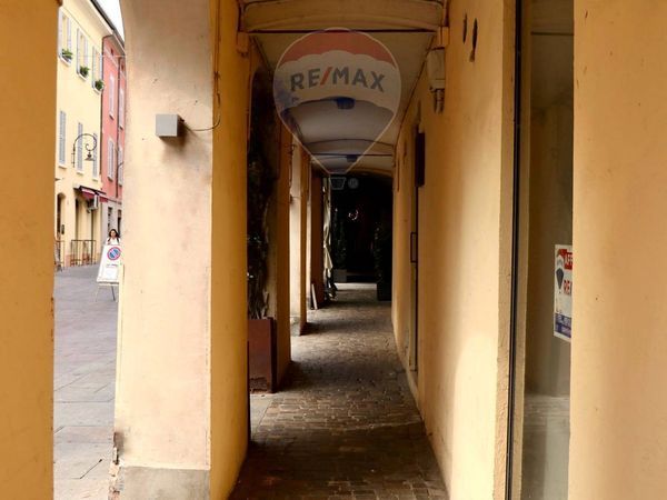 Locale Commerciale Centro storico, Reggio nell'Emilia, RE Affitto - Foto 4
