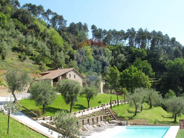 Villa singola Pescaglia, LU Vendita