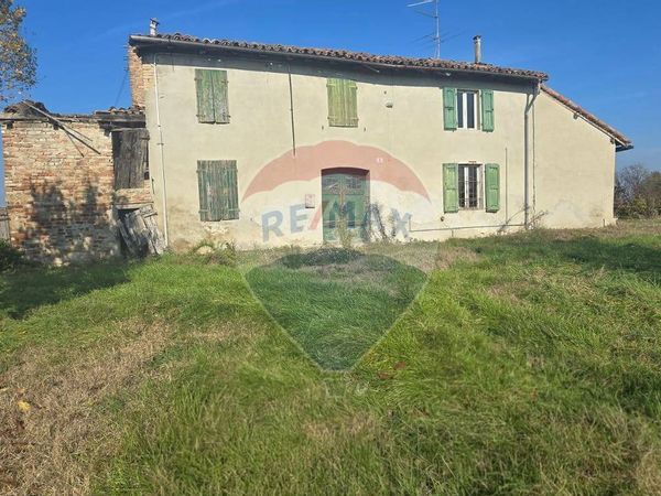 Rustico San Secondo Parmense, PR Vendita