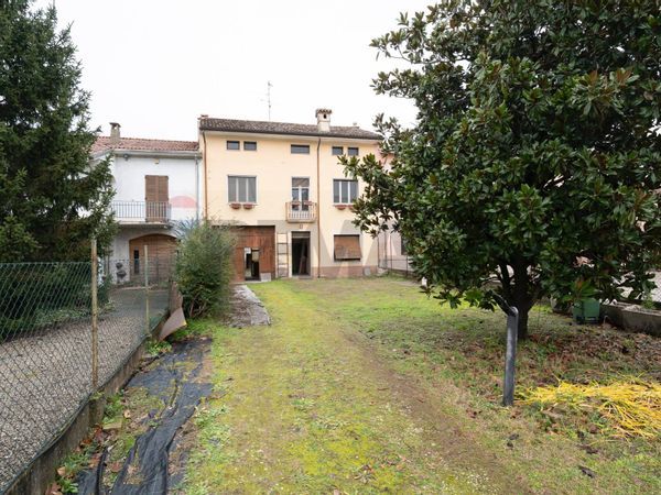 Porzione di casa Gazzuolo, MN Vendita