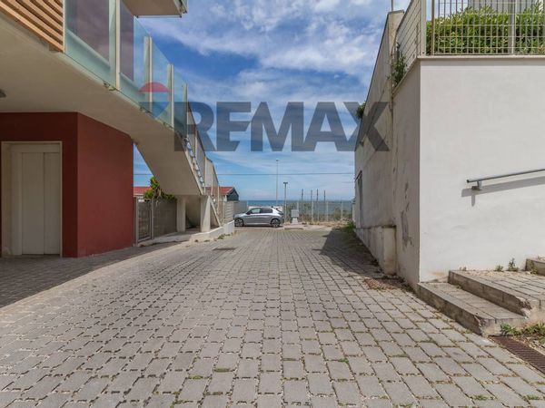 Appartamento Torrette Di Ancona, Ancona, AN Vendita - Foto 3