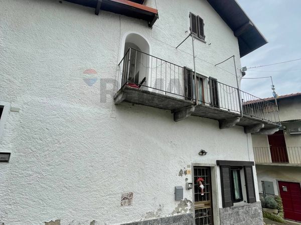 Porzione di casa Mesenzana, VA Vendita