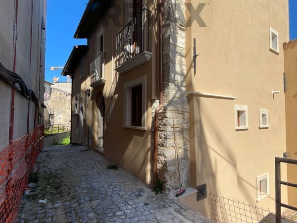 Casa Semindipendente Monticchio, L'Aquila, AQ Vendita