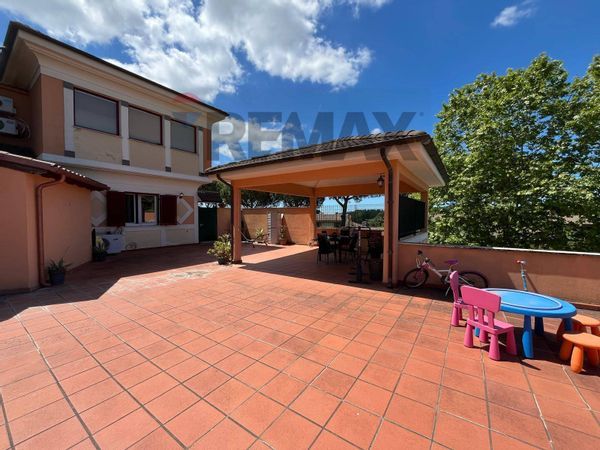 Appartamento Bracciano, RM Vendita