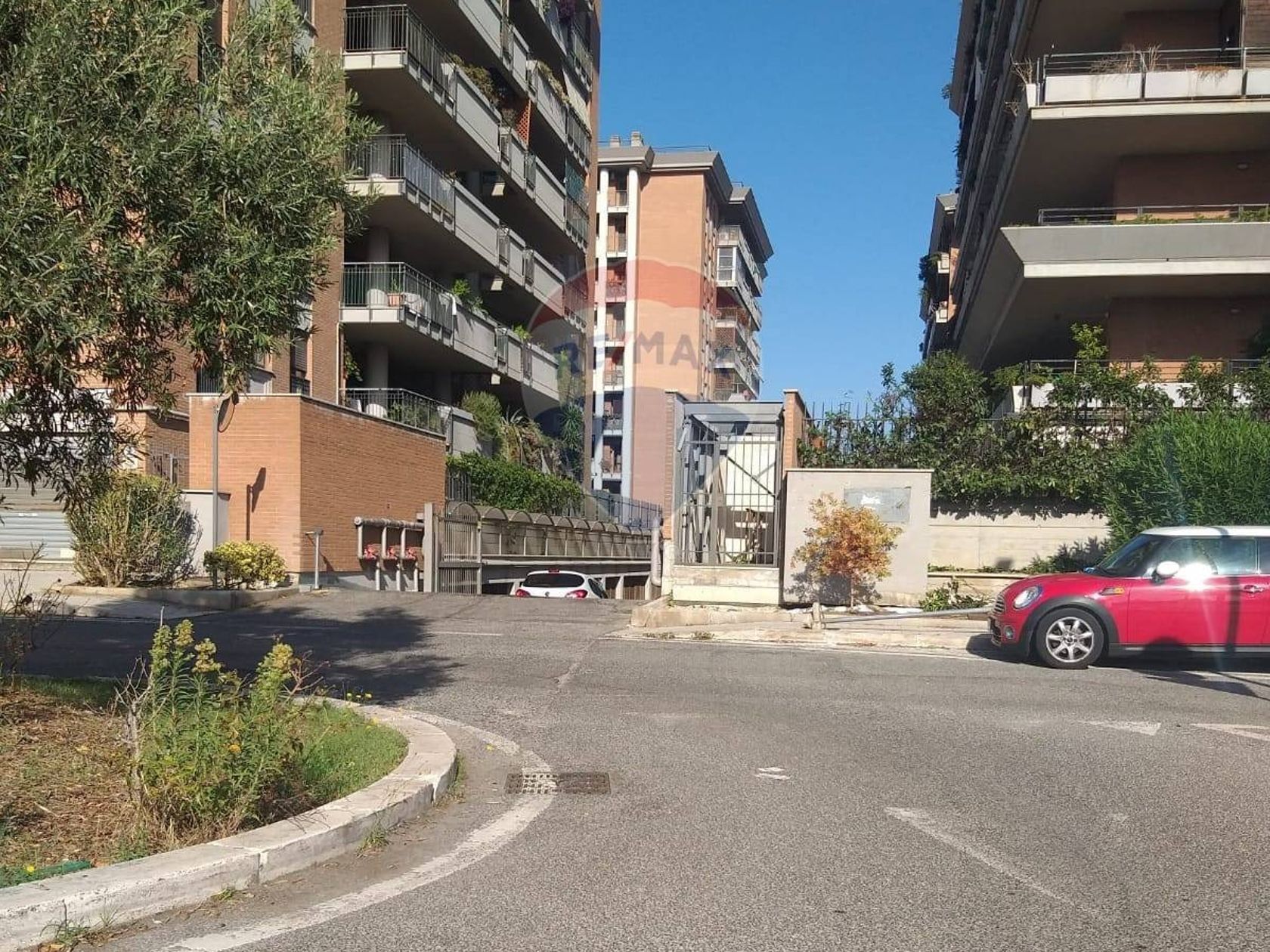Garagebox In Vendita Fiumicino 33921001 186 Remax Italia