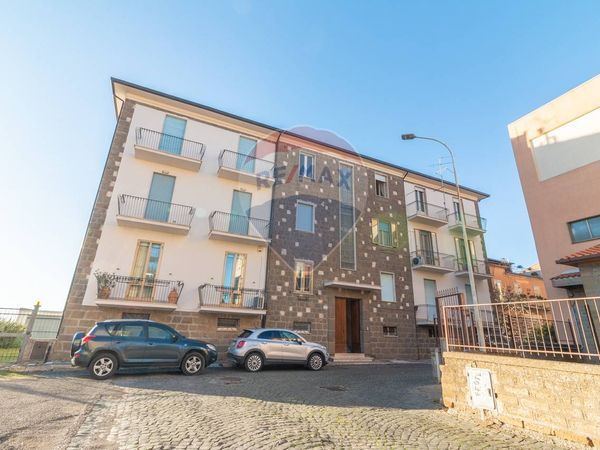 Appartamento Valentano, VT Vendita