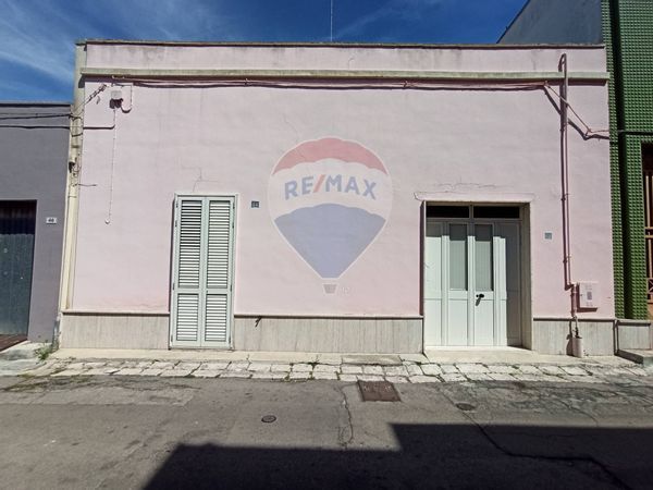 Casa Indipendente Carmiano, LE Vendita