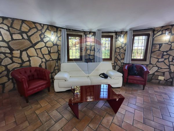 Porzione di villa Lavinio Lido di Enea, Anzio, RM Vendita