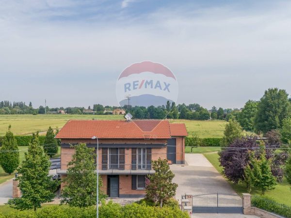 Casa Indipendente Sesso, Reggio nell'Emilia, RE Vendita