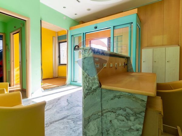 Locale Commerciale Carsoli, AQ Vendita