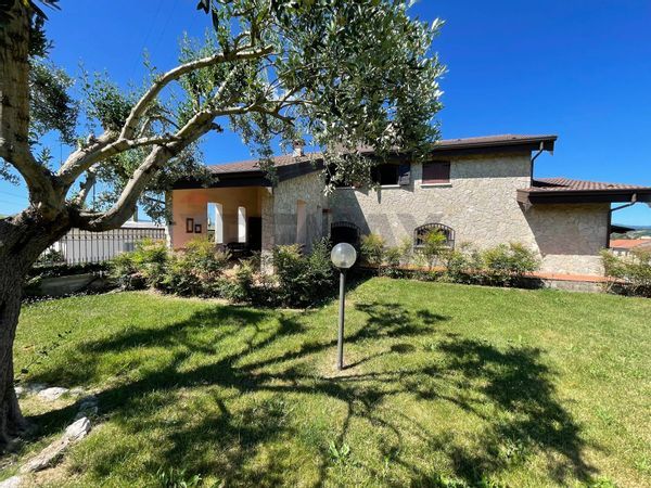 Villa singola Amorosi, BN Vendita