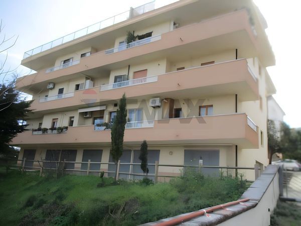 Duplex Pianella, PE Vendita