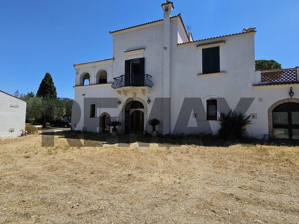 Villa singola Lucera, FG Vendita