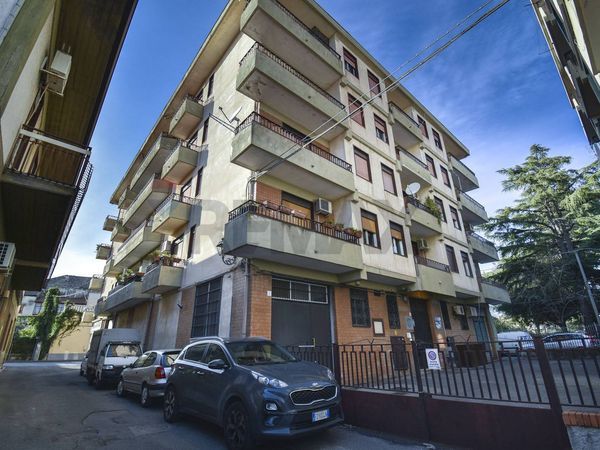 Appartamento Viagrande, CT Vendita