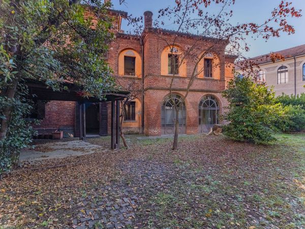Villa singola Zona Centro, Gallarate, VA Vendita