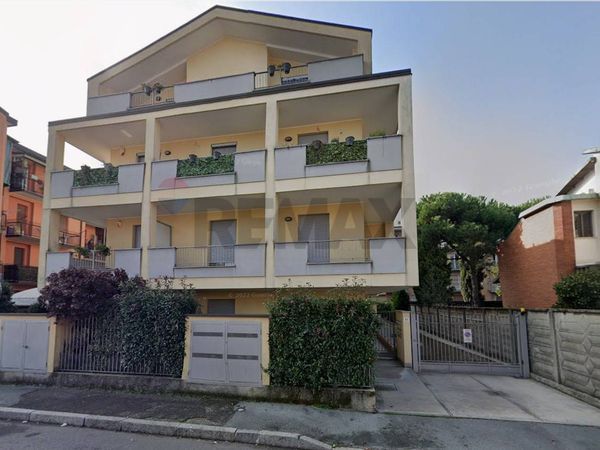 Appartamento Legnarello, Legnano, MI Vendita