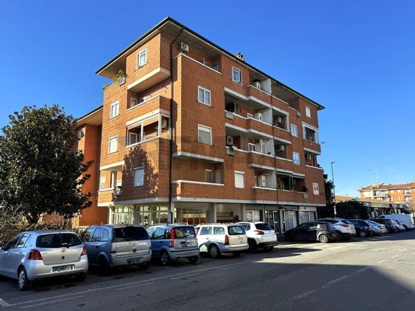 Appartamento Bracciano, RM Vendita - Foto 2