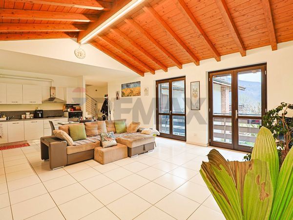 Porzione di villa Brissago-Valtravaglia, VA Vendita - Foto 3