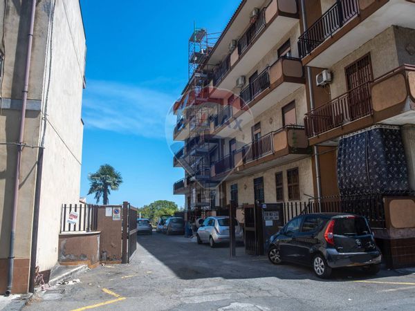 Appartamento Aci San Filippo, Aci Catena, CT Vendita