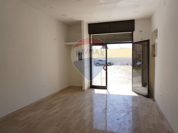 Commerciale Altro Zona Calcetto, Vieste, FG Affitto - Foto 4