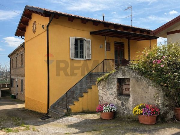 Casa Indipendente Loreto Aprutino, PE Vendita