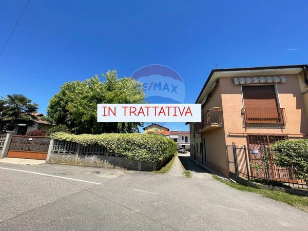 Casa Semindipendente Ferno, VA Vendita