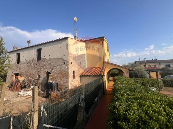 Casa Indipendente San Pietro in Palazzi, Cecina, LI Vendita