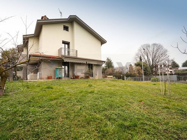 Villetta bifamiliare Medolago, BG Vendita