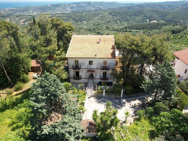 Villetta bifamiliare Vico del Gargano, FG Vendita