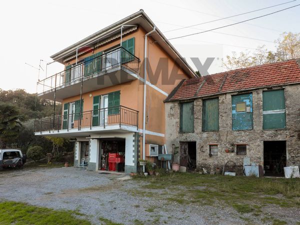 Appartamento Livellato, Ceranesi, GE Vendita
