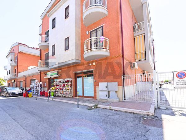 Locale Commerciale Macchia Gialla, Foggia, FG Vendita - Foto 2