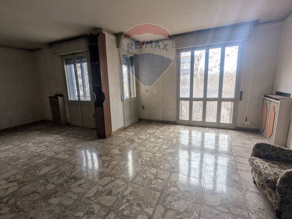 Appartamento Centro storico, Modena, MO Vendita