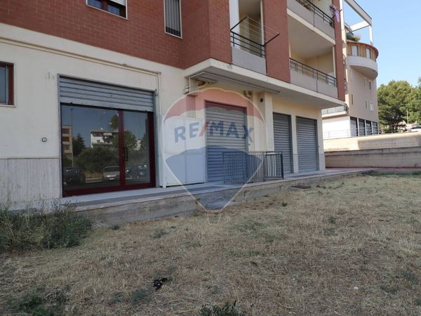 Locale Commerciale Periferia Nord, Matera, MT Affitto - Foto 2