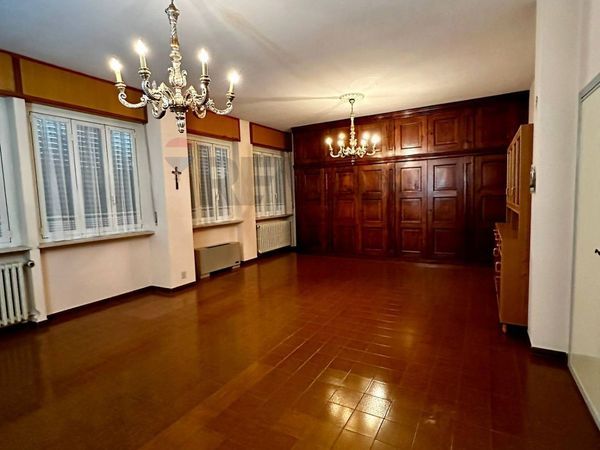 Attività  Commerciale Mezzenile, TO Vendita