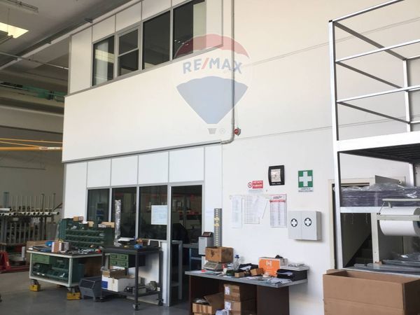 Locale Commerciale Serravalle, SM Vendita - Foto 2