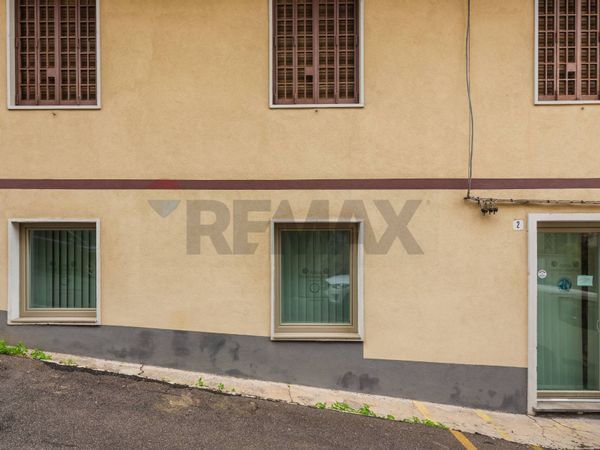 Locale Commerciale Via S. Euplio - S.M. Gesù, Catania, CT Affitto - Foto 2