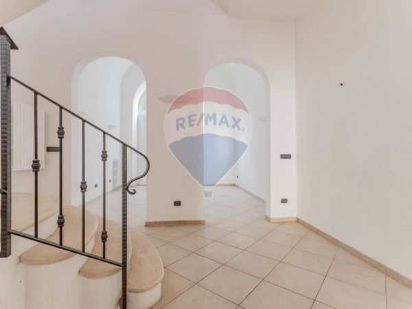 Casa Indipendente Montrone, Adelfia, BA Vendita