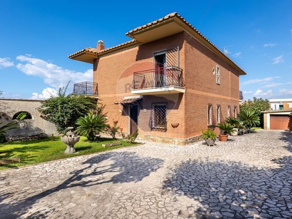 Villa singola Colonia, Anzio, RM Vendita