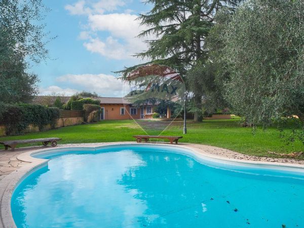 Villa singola Giustiniana, Roma, RM Vendita