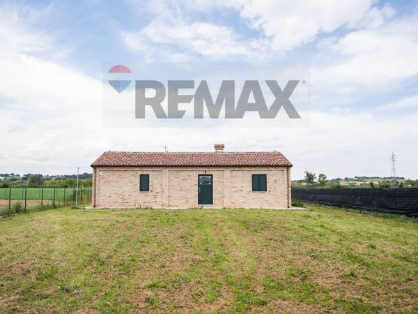 Casa Indipendente Chiaravalle, AN Vendita