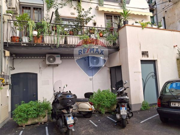 Locale Commerciale Centro, Salerno, SA Affitto - Foto 3