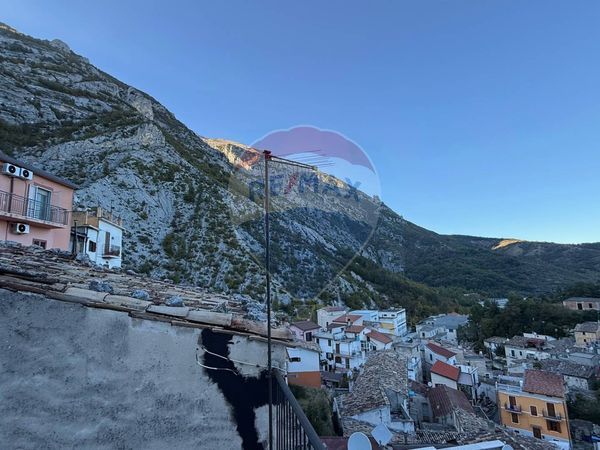 Casa Semindipendente Fara San Martino, CH Vendita