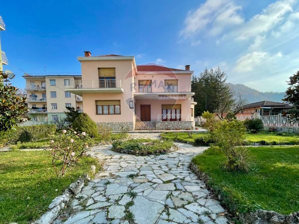 Villa singola Millesimo, SV Vendita