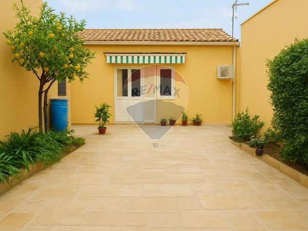 Casa Semindipendente Zona Centro, Capoterra, CA Vendita