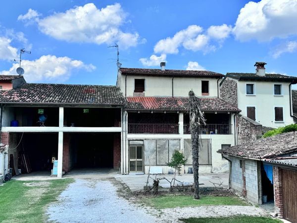 Porzione di casa San Vigilio, Castiglione delle Stiviere, MN Vendita